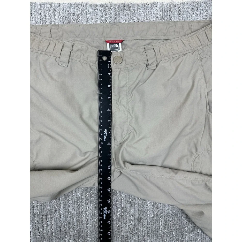 The North Face Mens Large Tan Nylon Ripstop Cargo Pants Hiking Outdoor Straight